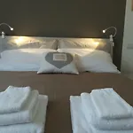 Luna Apartment